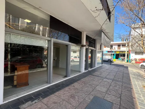 Local Comercial En Venta 47 M2. B° Centro,  Villa Carlos Paz.