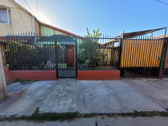 Casa En Venta En Avenida Lumen Maipú