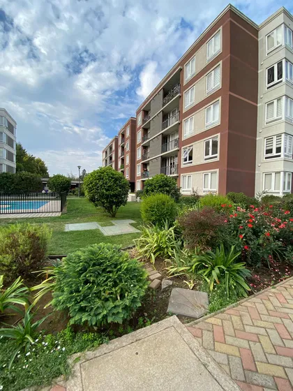 Arriendo Depto 2d+2b+e Condominio Parque Almagro