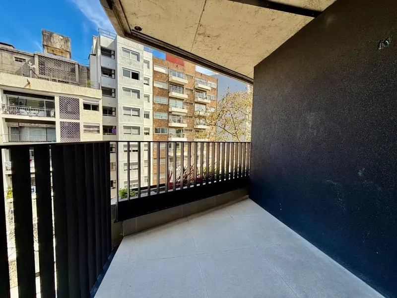 Alquiler Apartamento En Parque Rodo, 1 Dormitorio A Estrenar