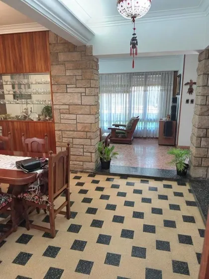 Venta Casa De 5 Ambientes, Apta Credito, En Castelar Sur