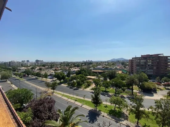 Departamento En Venta De 2 Dorm. En Las Condes