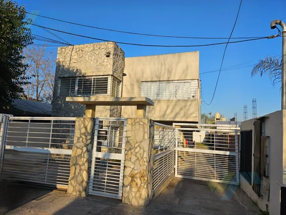 Departamento  - Planta Baja  En Venta  - Con Cochera - Pilar - Apto Crédito