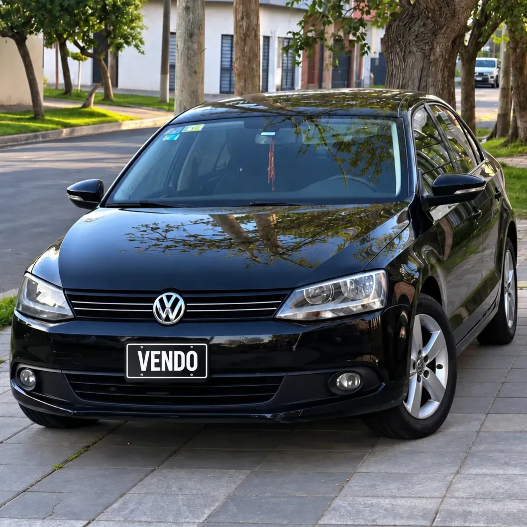 Volkswagen Vento 2.5 Luxury 170cv