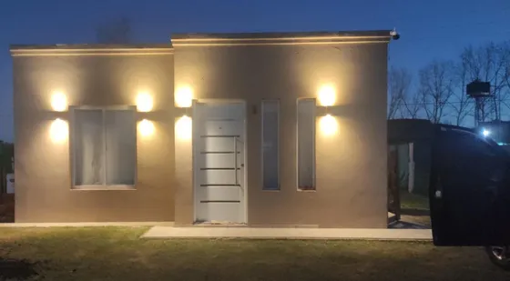 Casa De 3 Ambientes Con Pileta, Quincho Y  Parrilla
