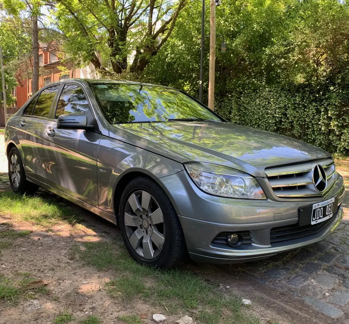 Mercedes-Benz C-Class C200 1.8 CGI Automatic BlueEfficiency