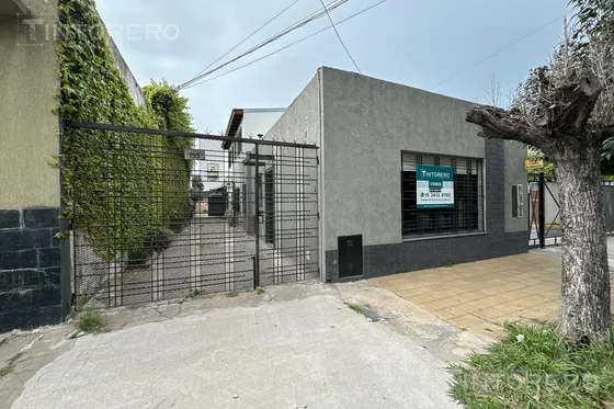 Venta Ph 2 Ambientes Patio Y Garage  Villa Sarmiento - Acepta Permuta