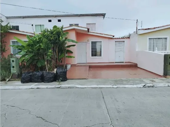 Casa En Venta En Urbanización Hacienda Yucatán. Yvf 10053285