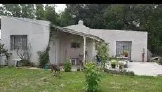 Casa En Venta - 2 Dormitorios 1 Baño - 790mts2 - Carmen De Areco