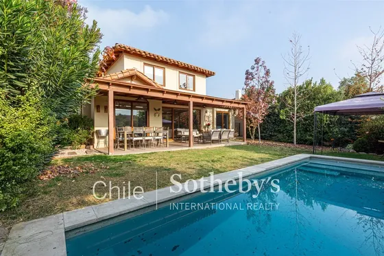 Casa En Venta De 3 Dorm. En Piedra Roja