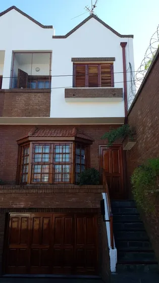 Inmejorable Ubicación Bernal Centro Con Financiación.