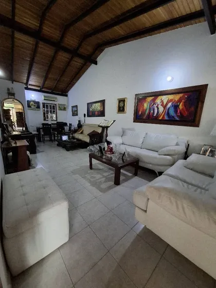 Fany Villasmil Vende Casa Urbanización Valle De Oro - Zkh