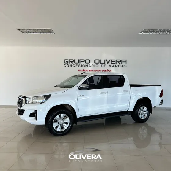 Toyota Hilux Sr 4x2 Dc 2.4