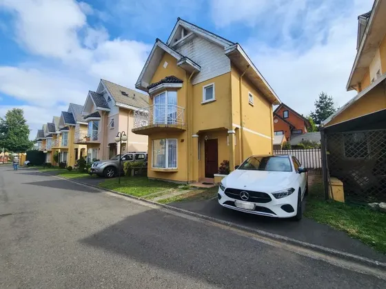 Casa En Concepción, ¡4 Hab + 3 Baños! Lomas San Sebastián