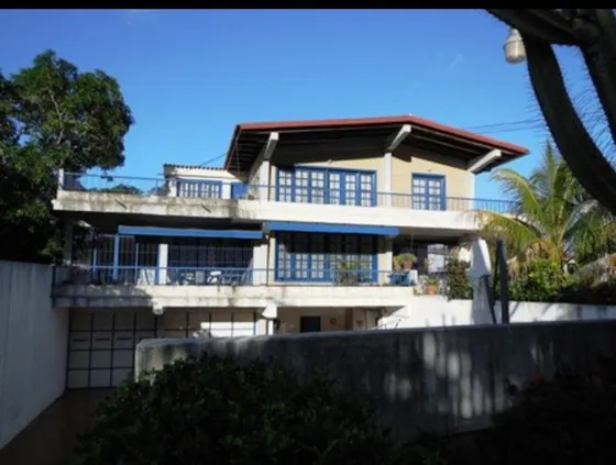 Casa 3 Niveles Para Refaccionar Con Multipropósito, El Valle