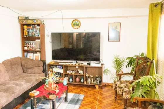 Amplio Chalet, Dormitorios Grandes, Cerca Metro