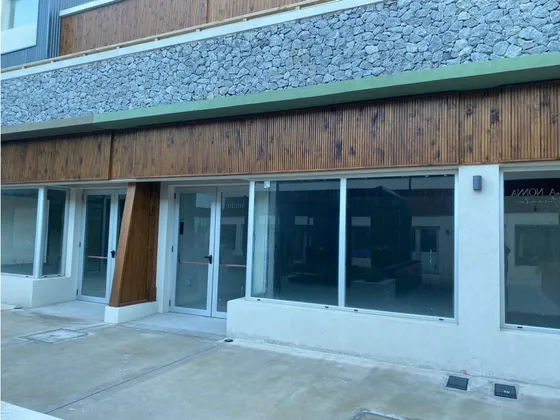  Local En Alquiler Paseo Comercial Nuevo Costa Esmeralda 