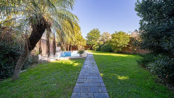 Venta Casa En Castelar 5 Ambientes Con Pileta