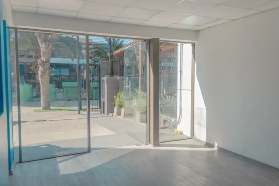 Excelente Ubicación Oficina De 184 M2 En Viña Del Mar
