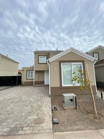 Se Arrienda Casa Nueva 3d+3b Cond Sta Herminia Iv P.hurtado