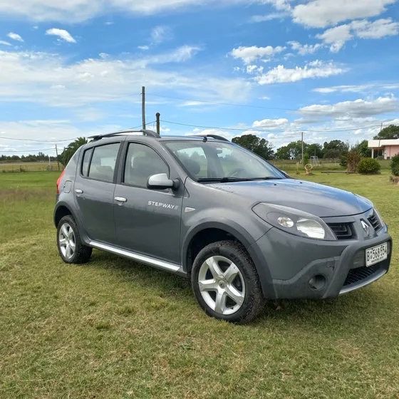 Renault Sandero Stepway 1.6 Expression 105cv