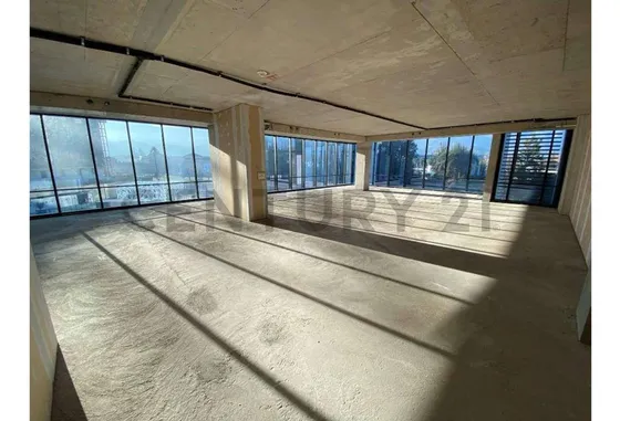 Arriendo Oficina De 263 M2 En Avda. La Dehesa