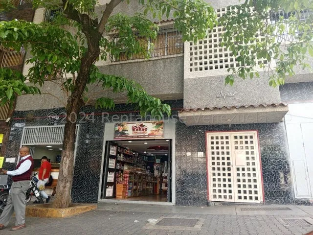 Jg Cod Flex 25-3561 Se Alquila Estupendo Local A Pie De Calle En Catia Excelente Punto.