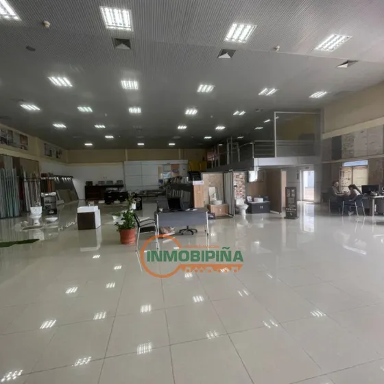 Inmobipiña Vende Local Comercial Con Galpon En Unare I, Puerto Ordaz, Estado Bolivar - Lp