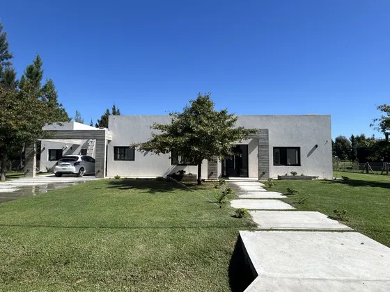 Venta Casa A Estrenar Fincas De San Vicente Golf Con Piscina