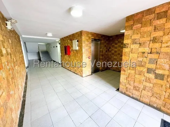 Hermoso Apartamento En Venta En El Encantado Urbanización Las Haciendas Torre 12. Negociable Ys12524509