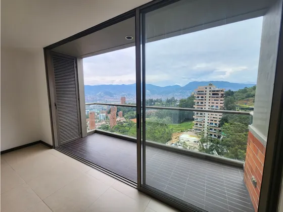 Venta Apartamento Duplex En Altos Del Poblado, Vista Ciudad.
