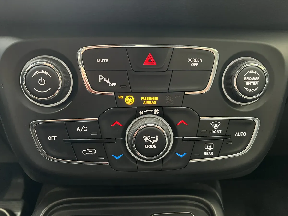 Jeep Compass 2.4 Longitude Plus 4X45160120891434803222