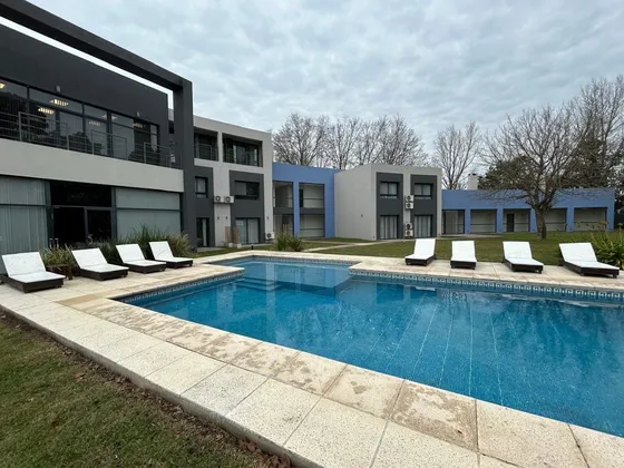 Venta Departamento 1 Dormitorio Campana Con Cochera