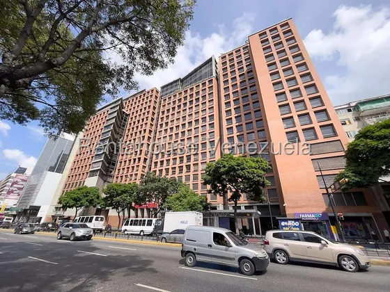 Oficina En Alquiler, Chacao #25-24035 | Vanessa Sayago