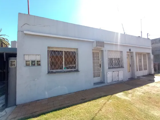 Venta Ph Al Frente 2 Dormitorios Morón