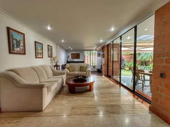 Casa En Venta, El Poblado, Medellín 