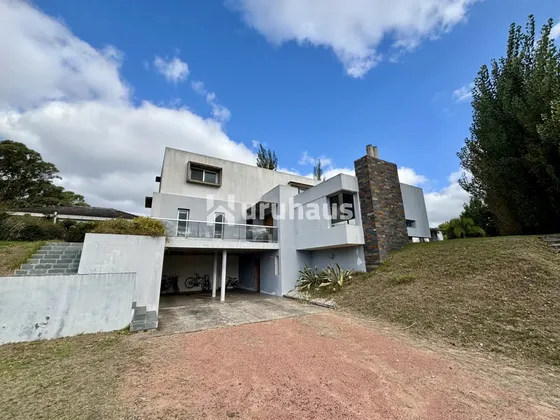 Casa En Venta De 4 Dormitorios, En La Residence, Punta Del Este