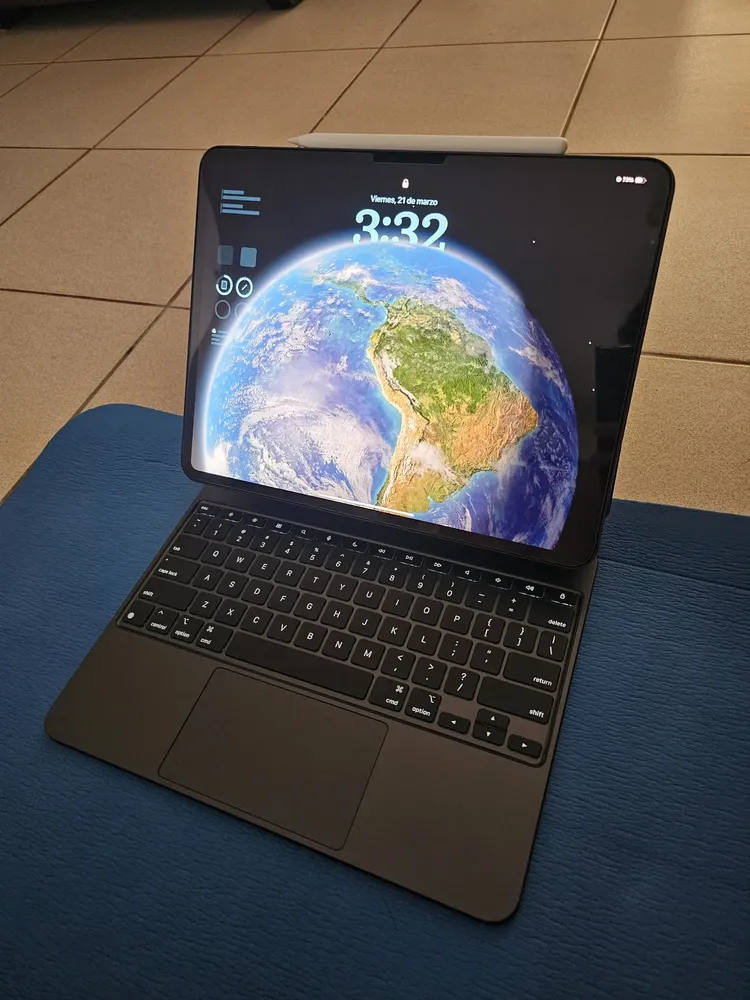 Apple Magic Keyboard para iPad Pro de 13 polegadas (M5 e M4