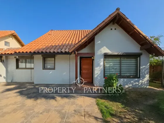 Amplia Y Acogedora Casa 5d 3b 2e - Barrio Residenc...