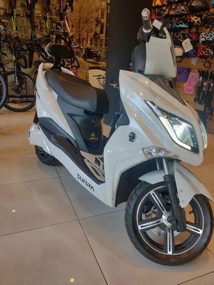 Moto Eléctrica Sunra Hawk Scooter Litio 0km V 