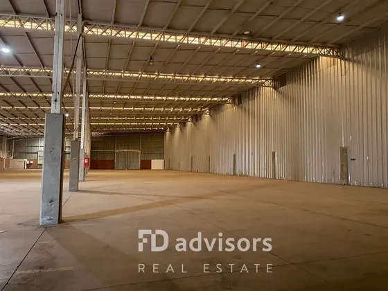 Arriendo De Bodegas En Centro Logístico 2808m2 - San Bernard