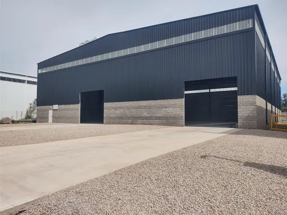 (197) Galpon De 1.422 M² Sobe Lote De 2.350 En Parque Industrial Moreno