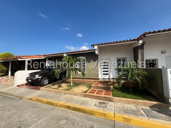 Casa En Venta En La Ribereña Los Samanes Cod.25-15932 Nd 