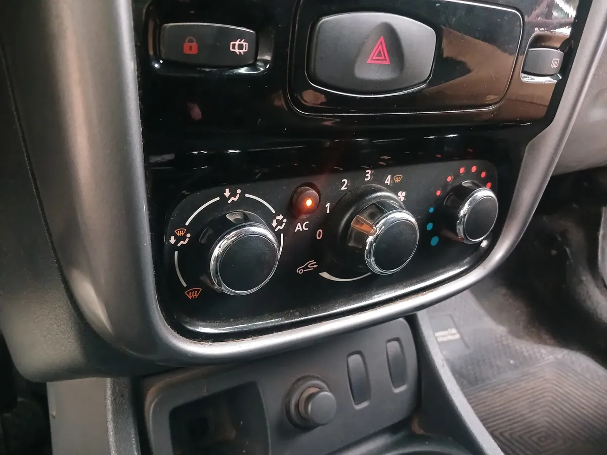 Renault Duster 1.6 4x2 Confort Plus 110cv5378513314519552018