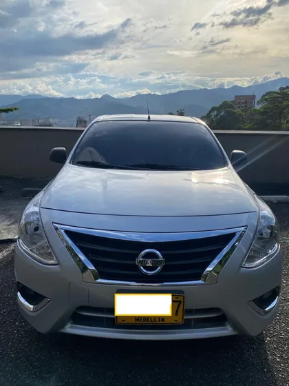 Nissan Versa 1.6 Drive