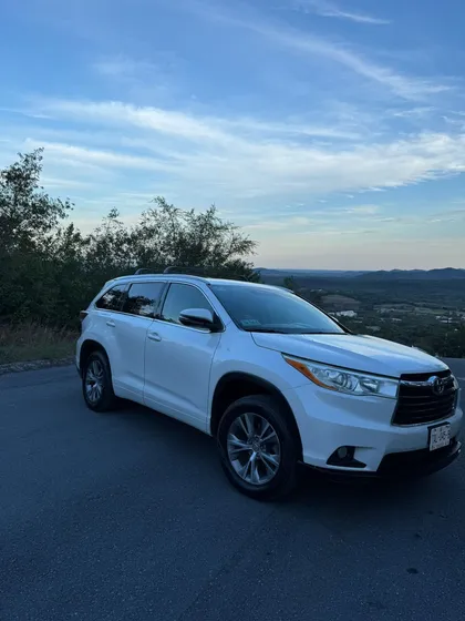 Toyota Highlander 3.5 Xle V6 At