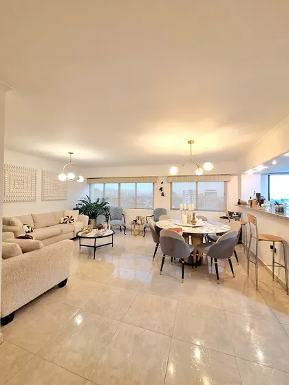 En Venta Penthouse Duplex, Res. Ana Veronica, Lecheria. Cr