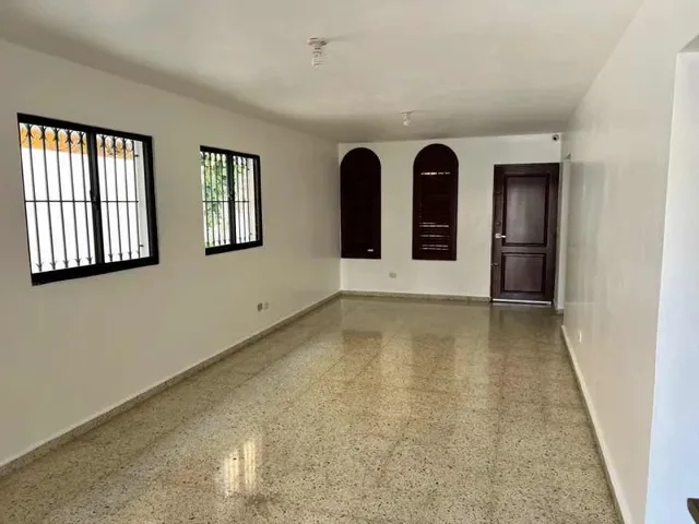 Casa / Oficina Almacén Alquiler En La Castellana