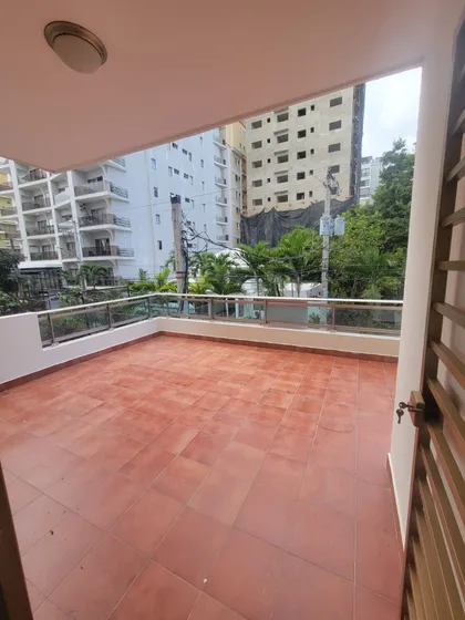 Alquilo Apartamento En Bella Vista Piso 2 Con Terraza Privada