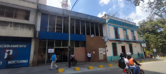 Edificio Comercial En Venta  Av. Bermúdez, Los Teques | Alta Afluencia Y Potencial De Negocio